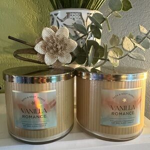 Bath & Body Works Vanilla Romance Candle  Bundle Gold